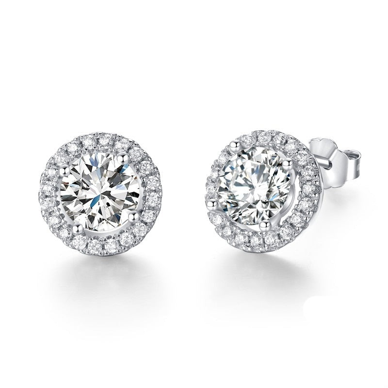 Halo Solitaire Studs on a white background. 
